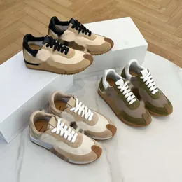 Sıradan Ayakkabı Tasarımcısı Loeweeelies Spor ve eğlence için gerçek deri harflerin en kaliteli lüks moda ürünleri Forrest Gump Ayakkabıları