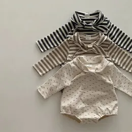 0-2y Baby Fashion Striped Bodysuit Toddler Girls Sweet Butterfly Collar jumpsuit Kids Boys Simple Cotton Suit 240318