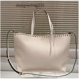 Borsa da donna Tote spalla Valantiino Grandi borse morbide moda Totes Casual Stud Designer 2024 Capacità cinturino in pelle Borse di alta qualità P5H6