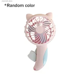 Ventilatori elettrici Pressato a mano cartone animato carino dormitorio estivo studente tenuto in mano per bambini mini ventilatore portatile manovella manuale regaloY240320