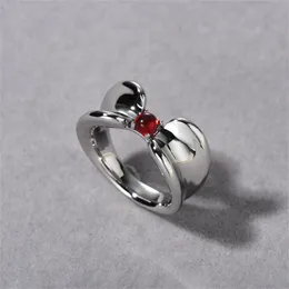 French Niche Light Luxury Design Garnet Ring Womens Fashion 2024 New High-End Texture Charm Jewelry Trend Banquet