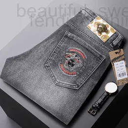 Men's Jeans designer Designer Brand European Autumn and Winter New Slim Fit Elastic Cotton Fashion Embroidery Middle High Waist Slimming Ykk Zipper Denim Pants 11L4