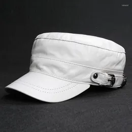 Bollmössor Flat Top Military Hats Korean Män äkta lädermonterad vit manlig ung tunn casquette homer