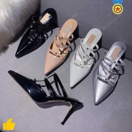 Topuklu ayakkabılar kadın tasarımcı sandaletler yüksek topuklu vt sanal elbise ayakkabıları ayak bileği kayış roman saplamaları siyah çıplak şerit perçinler kadın stiletto blok topuk