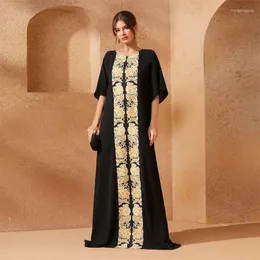 Etniska kläder Abaya för kvinnor Ramadan Arab Turkiet Long Dress Gold Print Black Medium Sleeves O-Neck Dubai Gurban Morroccan Caftan