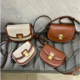 Joy Gryson Women's Bag、新しいレトロカウヒドシングルショルダークロスボディバッグ、ニッチデザイン大容量カジュアルサドルバッグ