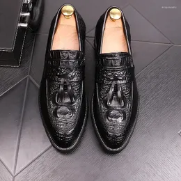 Sapatos casuais masculinos punk boate usar couro de vaca deslizamento-em borlas sapato padrão de crocodilo respirável mocassins chaussure homme homem