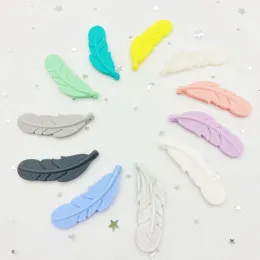 Necklaces 30 PCs Silicone Feather Teethers Bead Baby DIY Pendant Necklace Teething Babi Silicon Beads kid Gifts Rodent Handmade toys