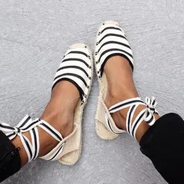 Sandaler 2023 Summer Canvas Women Espadrilles Ankle Strap Platform Sandaler Medelhavsstil Stripe Lace Up Women Plat Sandals