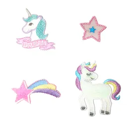 Demir üzerinde Yama Set Nakış Unicorn Patch Karikatür Yaması Giysiler için İşlemeli Yamalar Çizgiler Giysilerde Dik Aplik Çıkartma