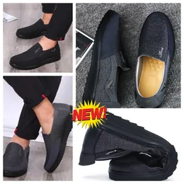أحذية Gai Shoeakers Sport Cloth Shoe Men Singles Classics Top Shoes Nasual Sove Slipper Flats Leather Mens Shoe Black Comfort Soft Sove 38-50