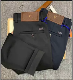 Lll Tasarımcı Lüks Erkek Pantolon Khaki Business Pants Sonbahar Kış 2023 Günlük Pantolon Markası Marka Düz Renk Düz-Boy Pantolon Siyah Mavi Toptan Satış