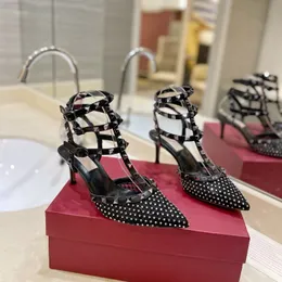 Eleganckie sandały designerskie buty ślubne Women na wysokim obcasie z dekoracją kryminalistą Puste palec stóp skinięte 6,5 cm/10 cm sztyletowe buty do sukienki