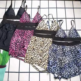 Mulheres Swimwear 2024 Estilo Europeu e Americano Biquíni Leopardo Impressão Split Halter Casual Shorts Terno Maiô