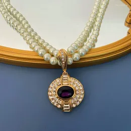 Catene Gioielli vintage medievali Collana di perle multistrato in vetro fatto a mano con strass Spilla in oro placcato marchiato