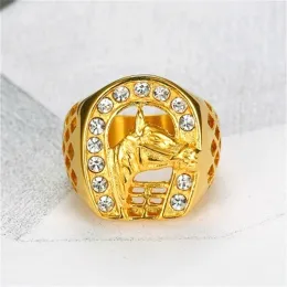 Moda Hollow Animal Testa di cavallo intarsiato Zircone 14k Anello in oro giallo Uomo Donna Tendenza Hip Hop Rock Trend Regalo gioielli a ferro di cavallo