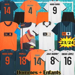 VA LEN CIAS CF 축구 유니폼 홈 브리 Camisetas de Futbol 남자 키트 키트 Valen Cias 축구 셔츠 2024 Camiseta VCF Hugo Duro Gaya Musah Hugo Chemise