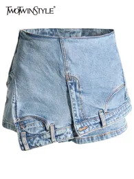 Twotwinstyle denim solida shorts kjolar för kvinnor hög midja lapptäcke oregelbundna hem streetwear korta byxor kvinnliga kläder 240311