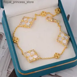 Urok Bracelets 3 Flower Gold Slated S Z Mother of Pearl Natural Stone Naszyjnik dla kobiet Dziewczyny Luksusowy zestaw biżuterii mody Q240321