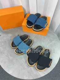 Luksusowe sandały projektowe poduszki poduszki komfortowe płaskie kapcie presbyopia wzorzyste płaskie buty Summer anti slip na zewnątrz buty plażowe z pudełkiem