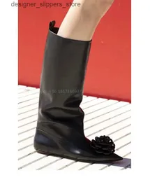 Boots Luxury Leather Flat Sole Flower Dot Sole Womens Street Fashion Show Knee High Slippery Boots 2024 Womens Shoe Dress Q240321