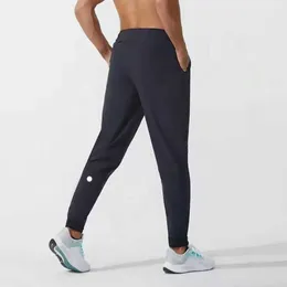 2024 Lululemeni Women Short Pant Yoga Outfit Jogger SportクイックドライドローストリングジムポケットスウェットパンツメンズカジュアルエラスティックウエストKGI556