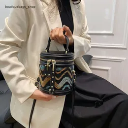 Tasarımcı sırt çantaları sıcak satıcılardır Yeni kadın çanta arabası dikiş bir beden su kovası fermuarlı crossbody