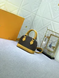 Pop sıcak satış tasarımcısı çanta kabuk çantası kadın omuz yasak lüks çanta renkli çapraz çantalar eyer çanta çanta klasik pop çanta tasarımcısı cüzdan çanta