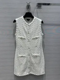 Milan Runway Street Style Dresses 2024 Ny vår sommar o nackkjolar märke samma stil kvinnors designer klänning 0321-14