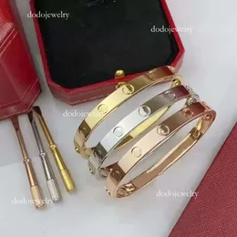 Designer smycken kvinnor skruva armband klassiska 5.0 titanstållegering Bangle Gold-Plated Craft Colors Gold Sier Rose Valentine's Day