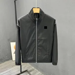 Mens 재킷 코트 보호 Solaire Top Man 코트 디자이너 셔츠 셔츠 자수 아웃복 윈드 브레이커 재킷 긴 소매 스트리트웨어 상단 아시아 크기 M-5XL