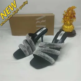 저렴한 매장 90% 할인 도매 Za Womens Shoes Wath Diamond Stripes Square 헤드 하이힐 얇은 샌들 슬리퍼 아웃복 캐주얼 패션 다목적