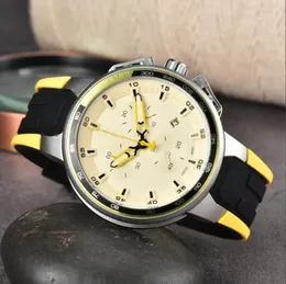 Luxury Mens Watch Designer Watches Mens Mechanical Automatic 40mm Sapphire Folding Buckle Wristwatches rostfritt stål Silikonrem kvartsurklockor