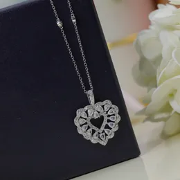 Colar de amor de edição de precisão de joias de luxo com formato de coração de diamante completo, zircônia super bonita, elegante e brilhante