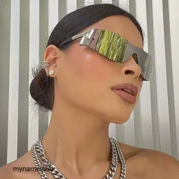 2 pezzi Fashion designer di lusso Connected Y2K Occhiali da sole 2023 Nuovi occhiali da sole senza cornice personalizzati Ins Fashion Street Shooting Occhiali da sole da viaggio