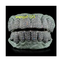 Oro 10k Oro 14k e oro 18k Metallo VVS Moissanite con borchie di diamanti Denti Grillz disponibile a prezzo ragionevole