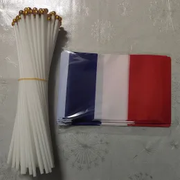 Acessórios kafnik, 50 peças a pequena bandeira francesa 14*21cm bandeira francesa a mão bandeira nacional com mastro entregando bandeira