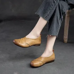 Buty swobodne mokasyny kobiety oryginalne skórzane obcasy miękkie ballatowe płaskie poślizg na leniwym napędu ręcznie robione dziewczyny wiosenne buty 2024