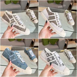 Mode canvas sneaker designer kvinnor casual skor lyx denim sommar låg hjälp sneaker av hög kvalitet utomhus små vita skor storlek 35-41