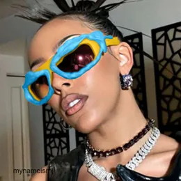2 Stück Mode-Luxus-Designer 2023 neue Mode Y2K Spicy Girl Sonnenbrille personalisierte Show Sonnenbrille Instagram beliebte gleiche Stil Sonnenbrille