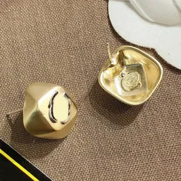 Euro-amerikanischer Stil Designer Ohrringe Diamant Buchstabe Perle Eardrop Marke Edelstahl Sier Kristall Ohrring Männer Frauen Hochzeit Schmuck Geburtstagsgeschenk
