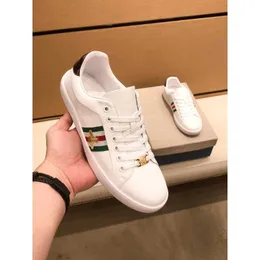 Shoes Mens Honey Bee Genuine Leather White Mens Trendy and Versatile Sports Leisure Board Model