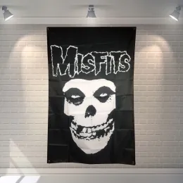 Tillbehör "Misfits" Rock Band Poster Banner 4 Holes Hanging Flags 56x36 Inches Games Biljard Hall Decor Wall Painting Tapestry