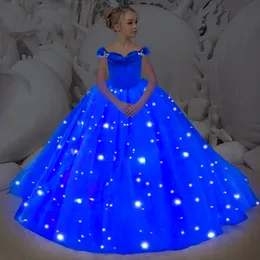 LED Light Up Party Girls Princess Dress Christmas Kids Butterflies Slyveless Ball Ball Assy Halloween Arthume 240318