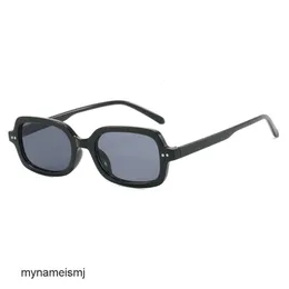 2 peças de moda de luxo designer Mi Nai óculos de sol de armação pequena 2024 novos óculos de sol quadrados moda versátil óculos de sol Instagram na moda para homens e mulheres
