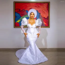 Abiti da festa di lusso bianco Aso Ebi Prom maniche lunghe gonfio con pizzo abiti da sera in pizzo per le donne del Sud Africa Plus Size Sweep Train