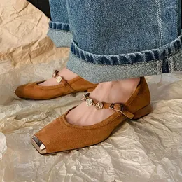 Elbise Ayakkabı Metal Kare Toe Sığ kesilmiş Strappy Yüksek topuklu Nubuck Deri Zincir Toka Düşük Topuk Pompalar Yumuşak Büyük Boyu Kadınlar