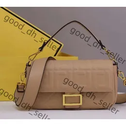 Handtasche Frau Baguette große Kapazität Neue F Logo Bag Designer importiertes Cowhorte 2023 Clamshell 525