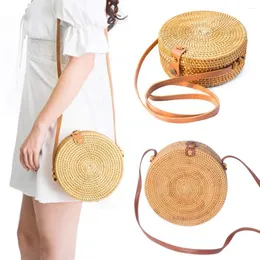 Omuz çantaları daire el dokuması bali yuvarlak retro rattan saman plaj çantası 2024 için crossbody