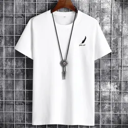 Mens Round Neck Feather Printing Topharajuku T-shirt Slim Fitsummer Tee para Menshort Cotton Cotton Teesimple Tops 240320